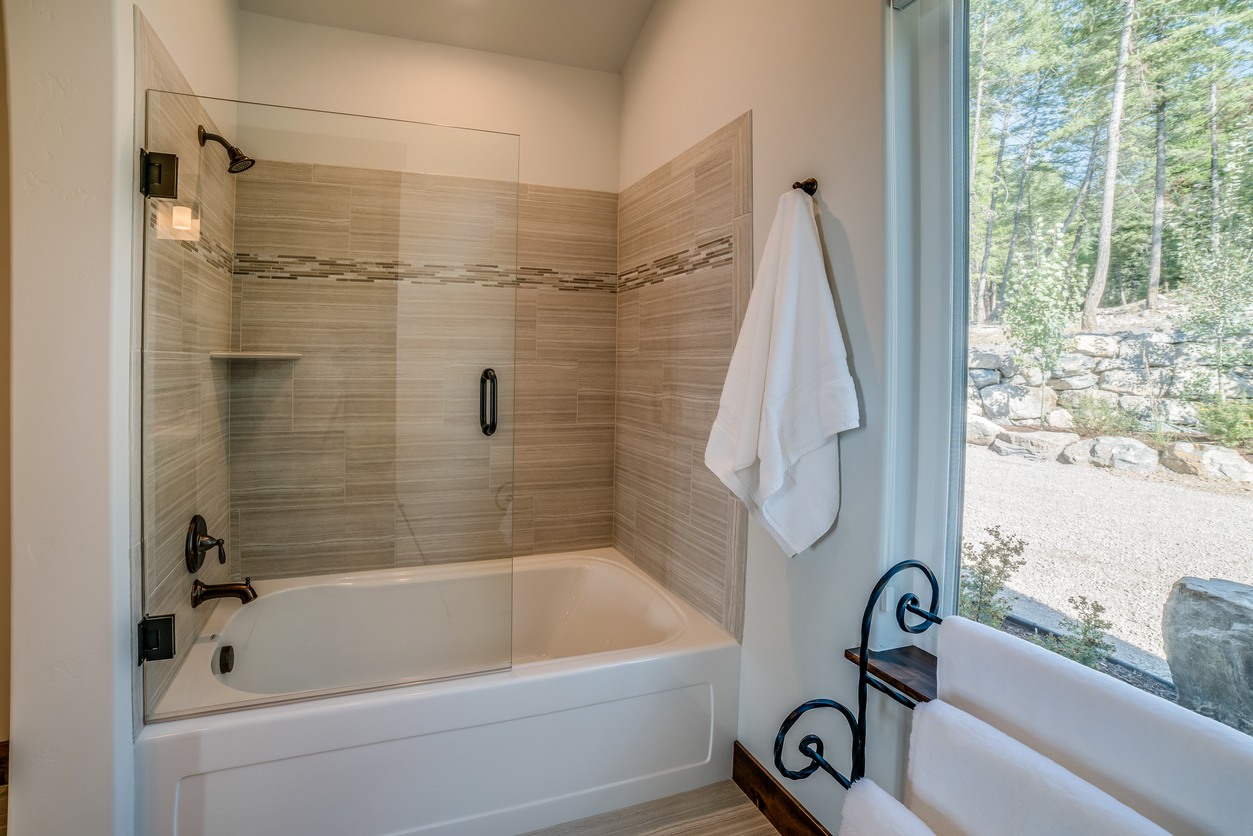 Shower & Tub Installation in Dagsboro